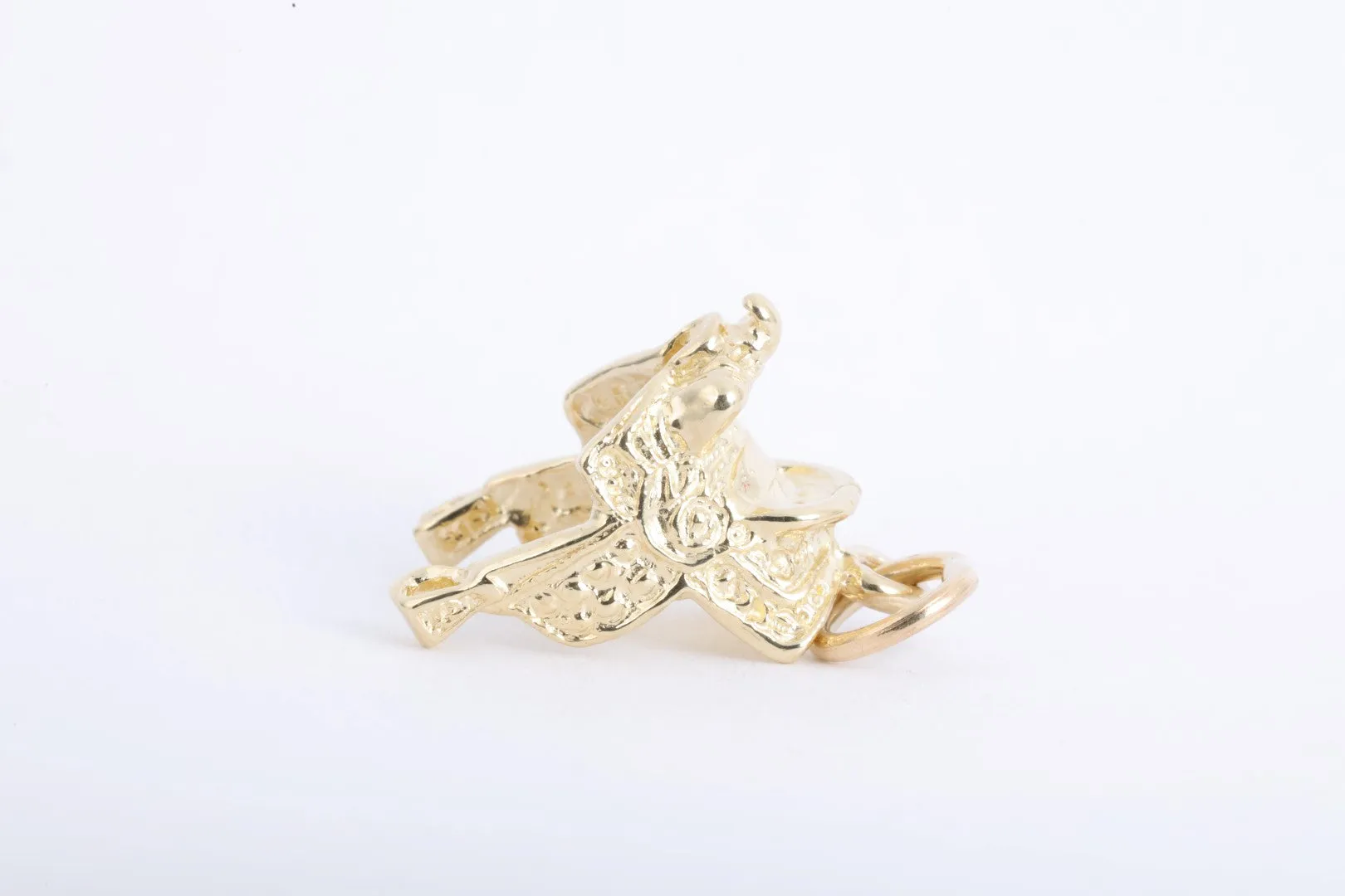 14k Yellow Gold Saddle Charm (2.15g.)