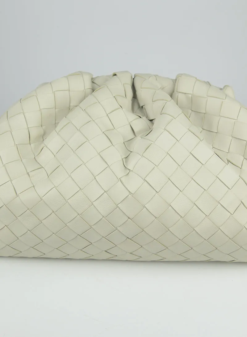 Bottega Veneta Maxi Pouch in pelle ghiaccio