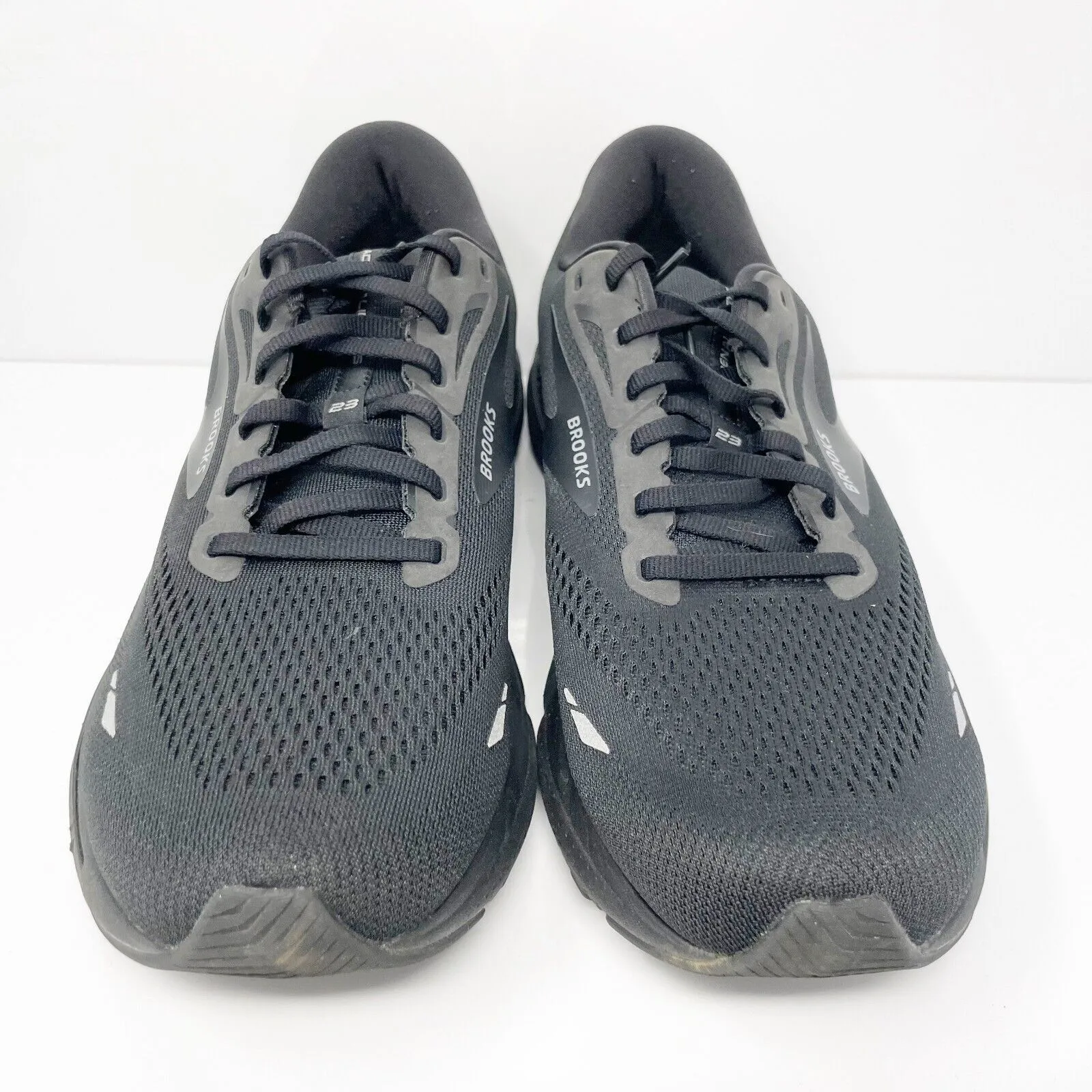 Brooks Mens Adrenaline GTS 23 1103911D020 Black Running Shoes Sneakers Size 13 D