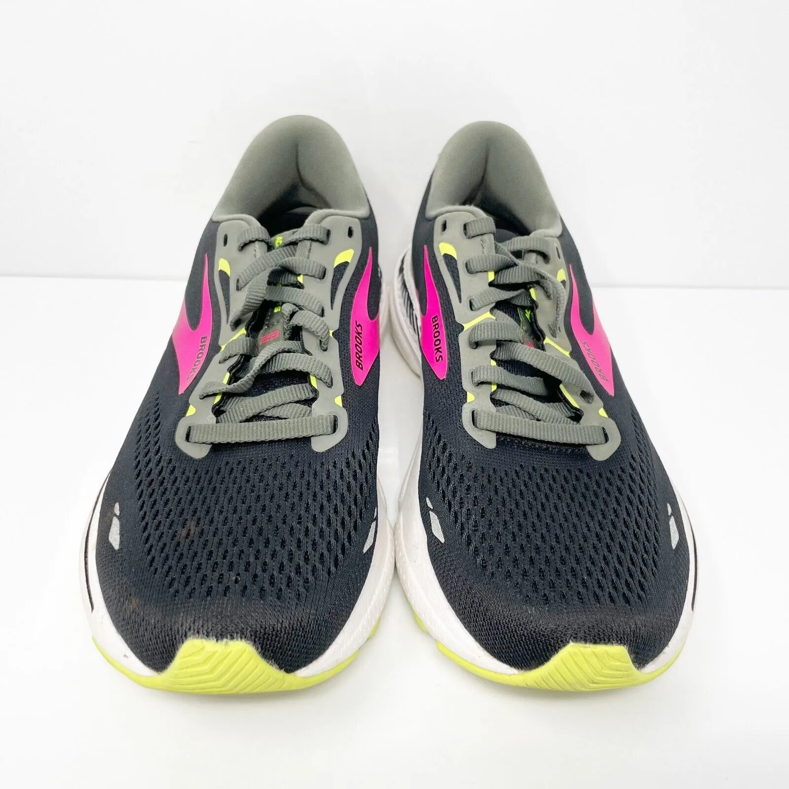 Brooks Womens Adrenaline GTS 23 1203811B037 Black Running Shoes Sneakers 9 B