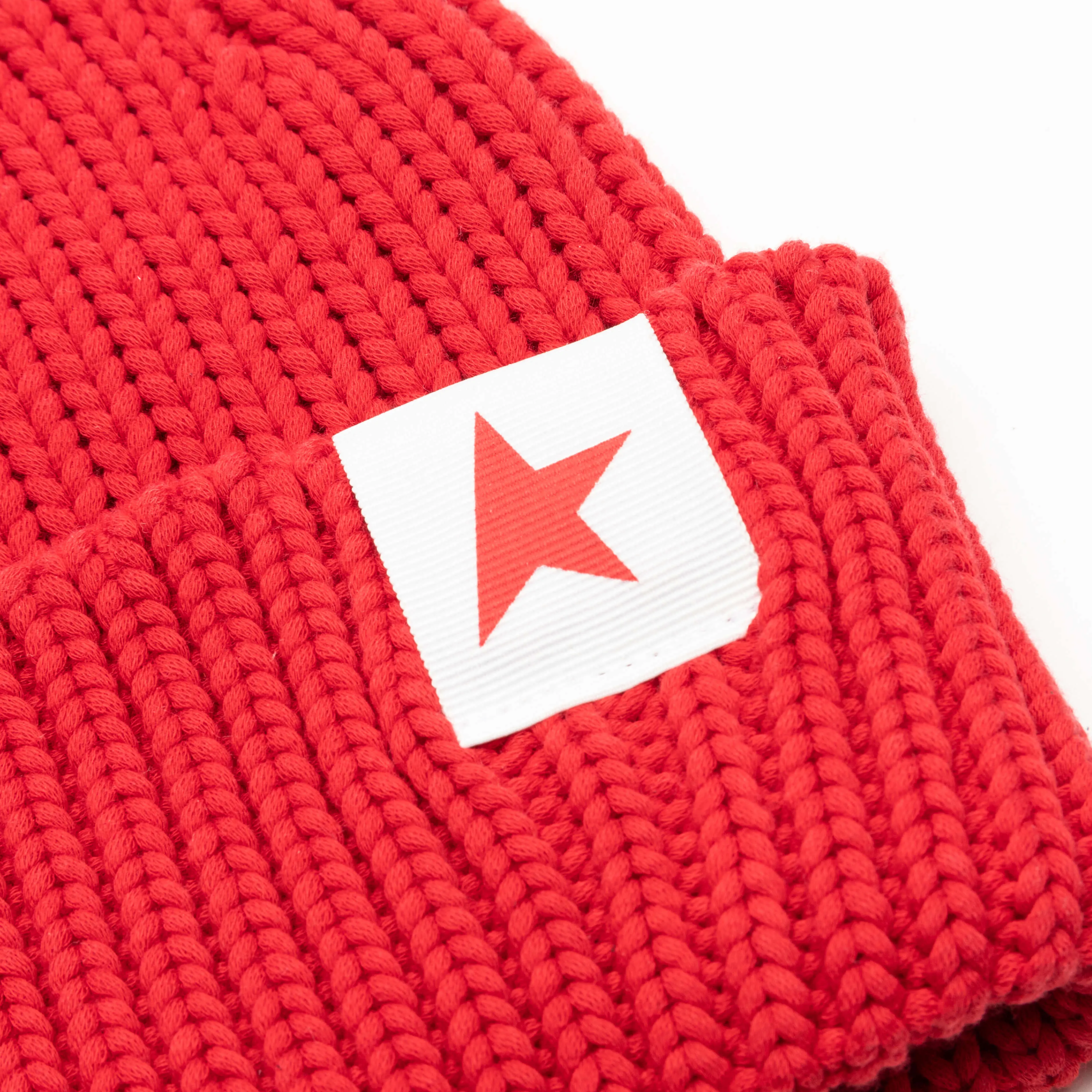 Damian Star Beanie - Tango Red