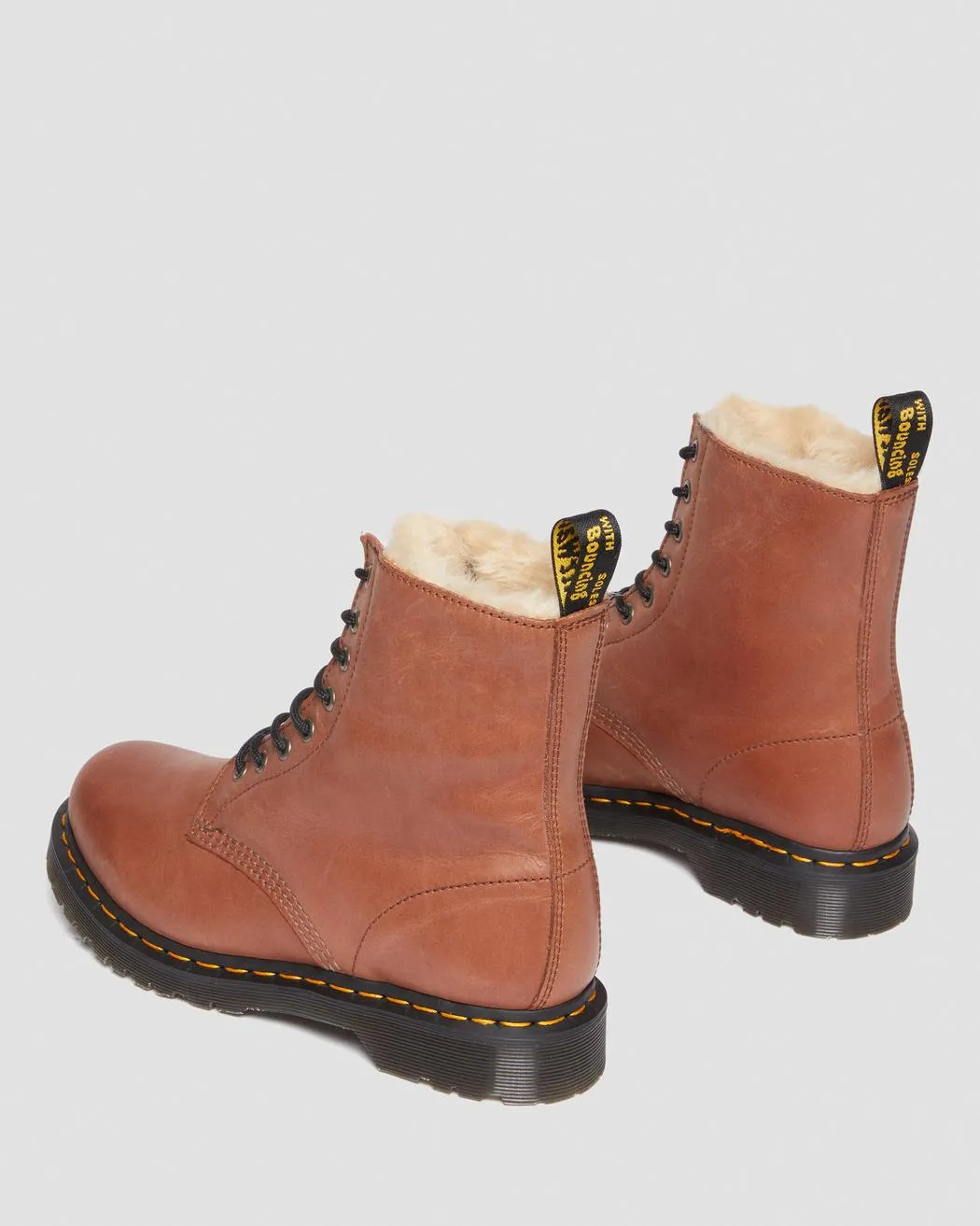 Dr Martens- 1460 Serena Saddle Tan Farrier