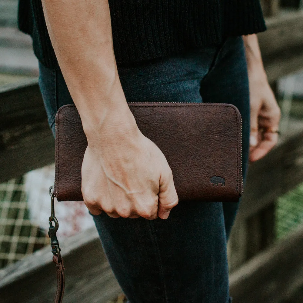 Madison Leather Wristlet Wallet | Dark Hazelnut