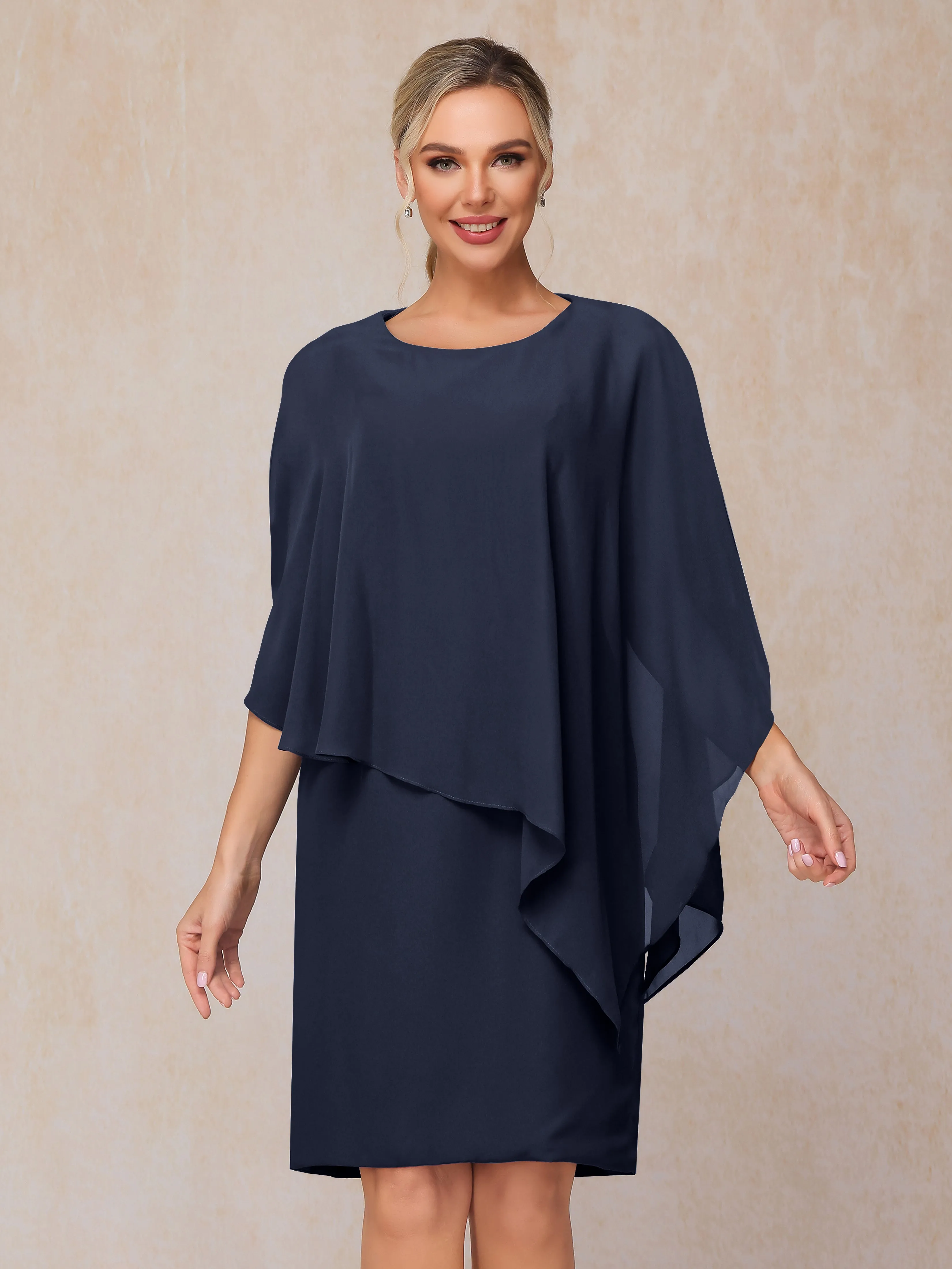 Manches asymétriques Col bateau Mousseline Robe Mère de la Mariée avec cape