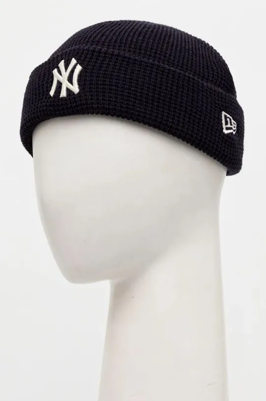 New Era beanie SHORT CUFF BEANIE NEW YORK YANKEES navy blue color 60565437