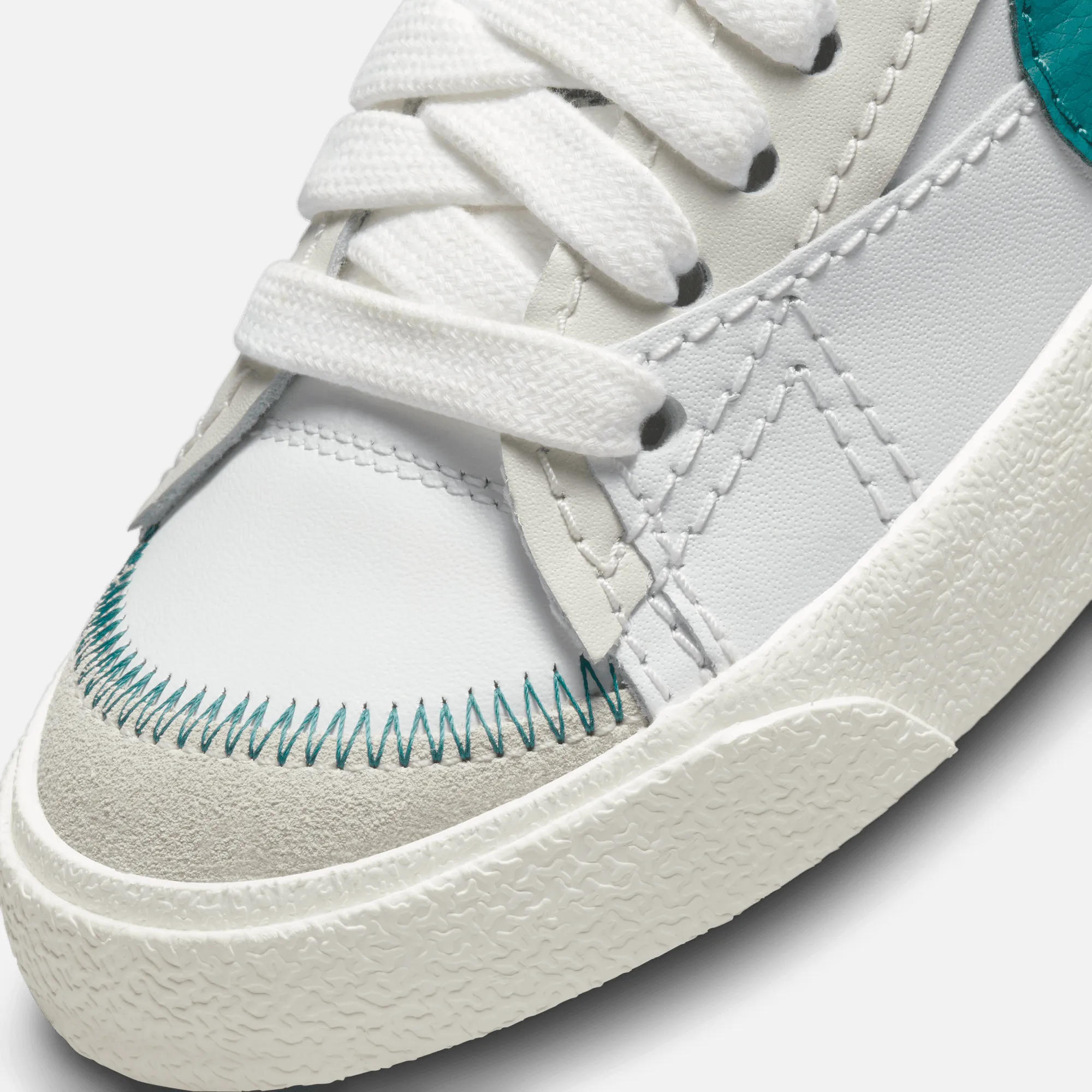 Nike Women's Blazer Low '77 Jumbo 'Geode Teal'