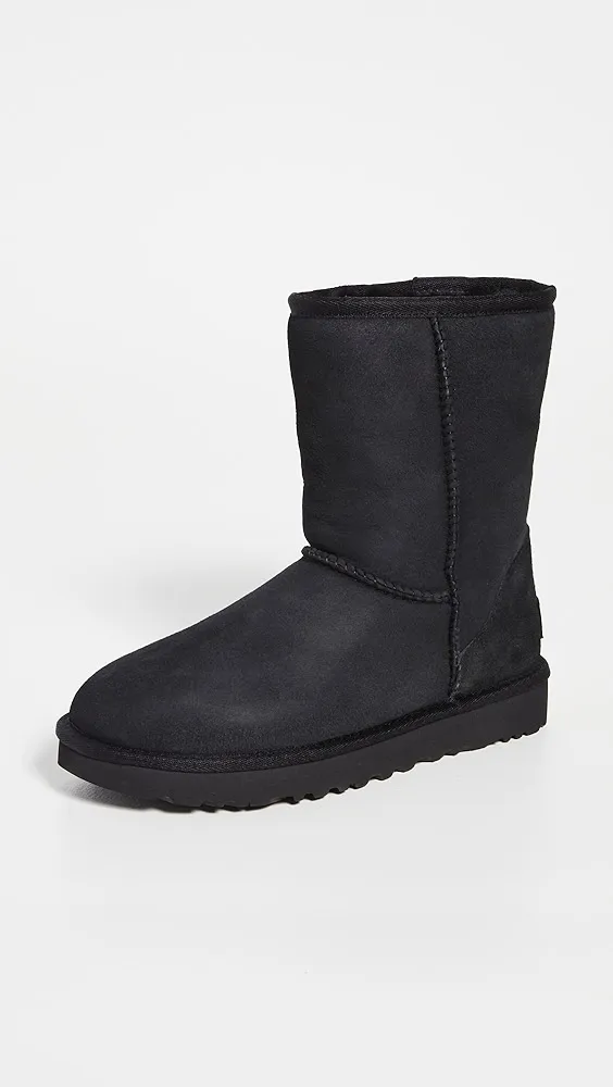 UGG   Classic Short II Boots 