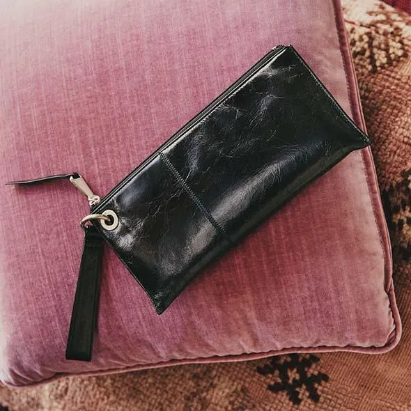 Vida Wristlet